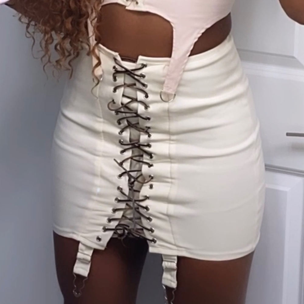 Lace-up Skirt